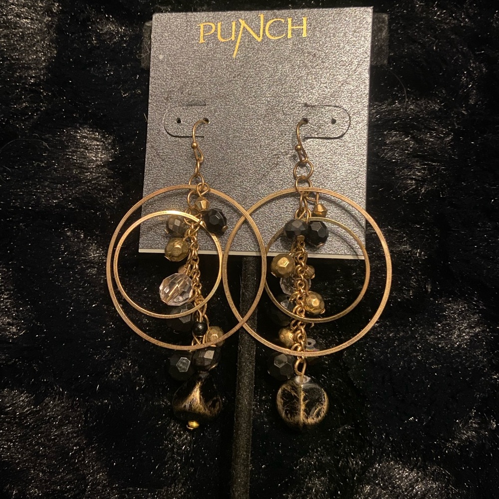 Punch Dangle earrings